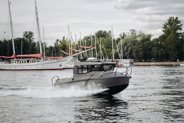 Bot Aluminium 8.4m Bladecraft Untuk Rondaan Sukan Memancing